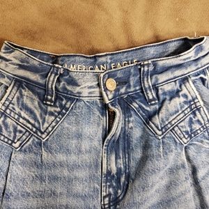 American Eagle Mom Jeans